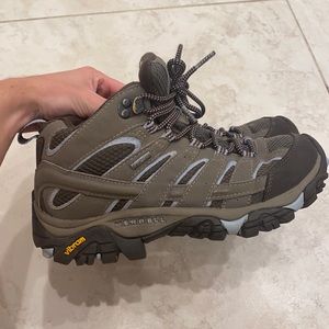 Women's Moab 2 Mid Waterproof Merrell Hiking Boot
